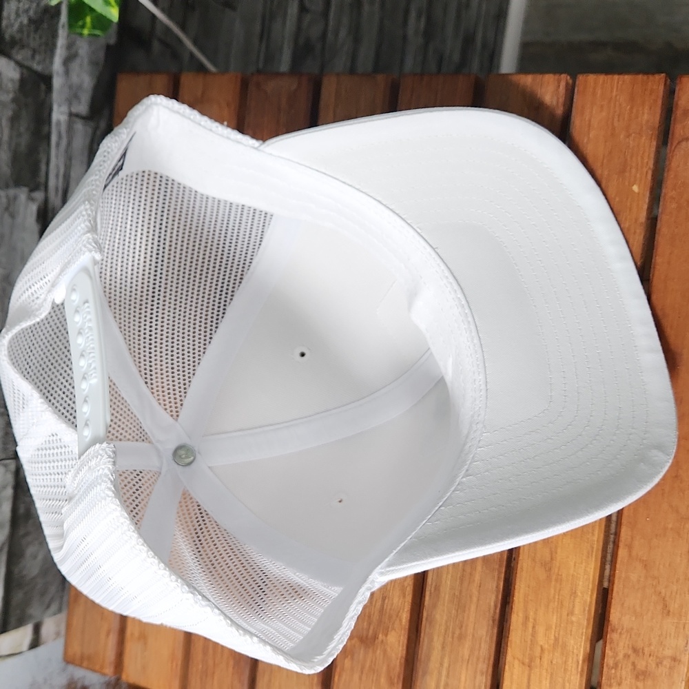 Alani Nu Trucker Hat White Mint- NWT - Picture 6 of 8